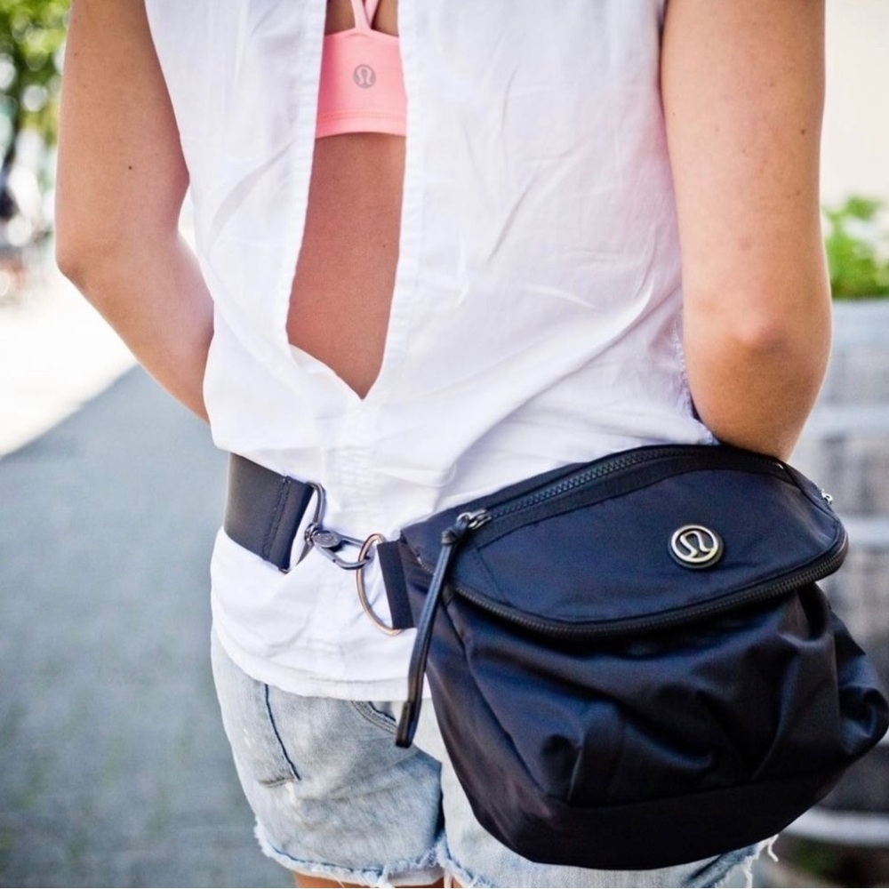 Lululemon Festival Bag Black Crossbody Belt Bag Fanny Pack EUC